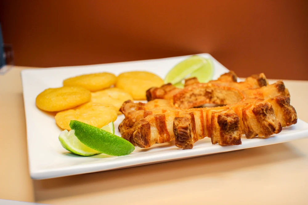 Picada de Chicharron. Pork rinds